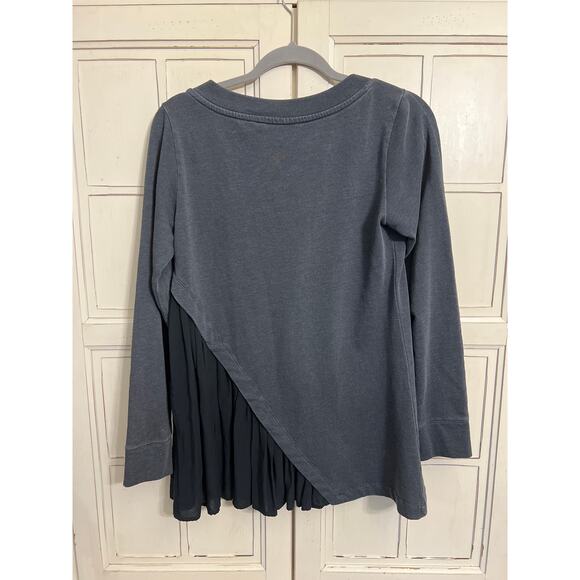 Soft Surroundings size XS gray and black sweatshirt top mixed fabric - Picture 3 of 4